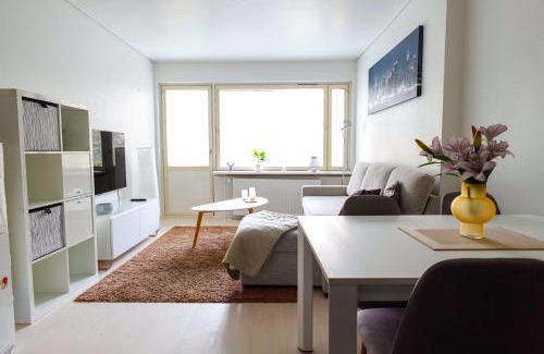Punavuori Apartment | Vibrant Helsinki Stay 5 Min to Design District