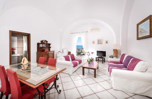 Minori Apartment | Pet-Friendly Vicaria: Oceanfront Retreat with High Ratings