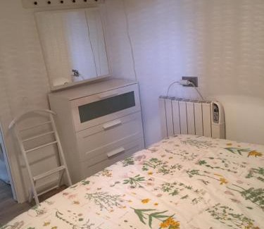 Cimadevilla Apartment | Oceanfront Vicaria: Family-Friendly Retreat with Views