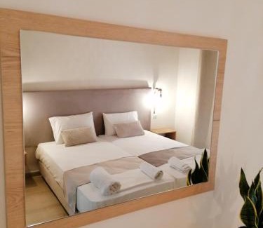 Sinarades Apartment | Scenic Vicky's Panoramic View Apartments with Oceanfront Access