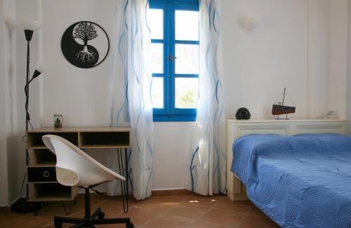 Aegiali Apartment | Family-Friendly Vicky's Studios: Your Ideal Getaway Spot