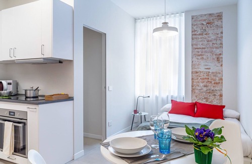 Pavia Apartment | Relaxing Retreat at VickyLù with Spa and Family Amenities