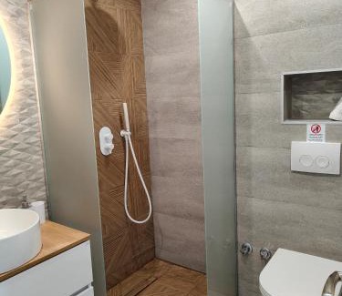 Neos Marmaras Apartment | Discover Vickyvillas: Perfect for Families with Kids
