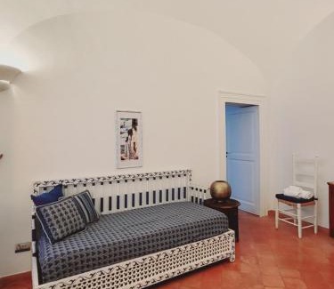 Atrani Apartment | Oceanfront Vicolo 23 House: Guest Rated 9.6 with Family Comfort