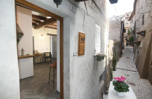 Tivoli Apartment | Discover Vicolo d'Este: Guest Rated 9.8 & Family-Friendly