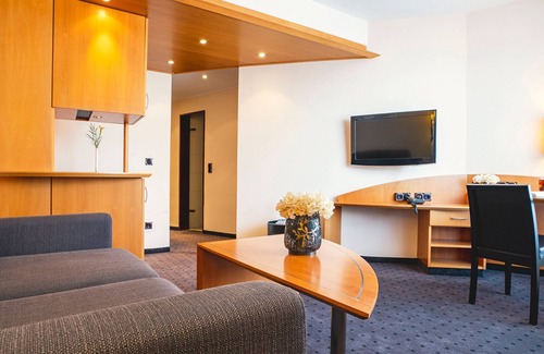 Frankenthal Hotel | Victor's Residenz-Hotel Frankenthal: 4-Star Family Retreat