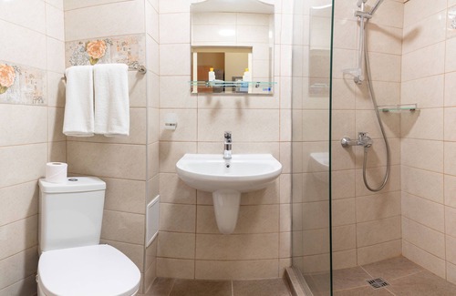 Hristo Botev Hotel | Budget-Friendly Victoria Hotel with Breakfast & Family Amenities