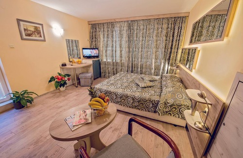 Hristo Botev Hotel | Budget-Friendly Victoria Hotel with Breakfast & Family Amenities