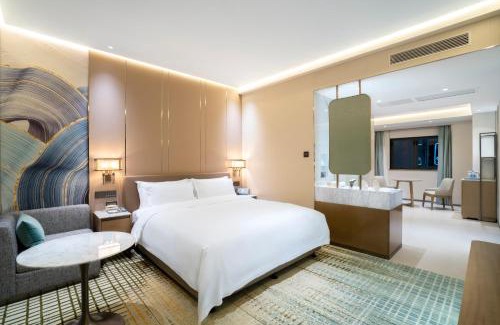 Tianhe Hotel | Experience Comfort at Guangzhou Victoria Hotel - 4 Star Stay