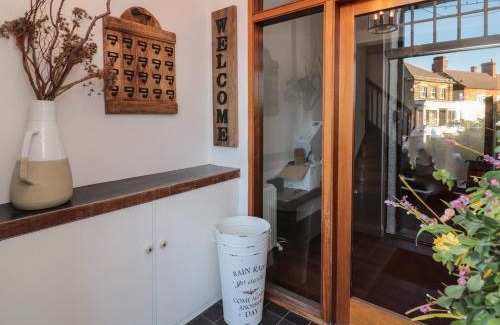 Belford House | Experience Comfortable Stays at Victoria House Hotel
