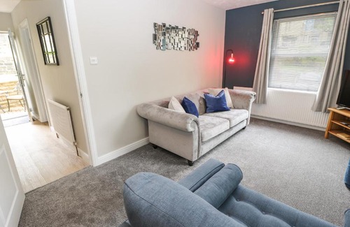 Hepworth House | Enchanting Victoria House: Family-Friendly Retreat, Rated 9.1