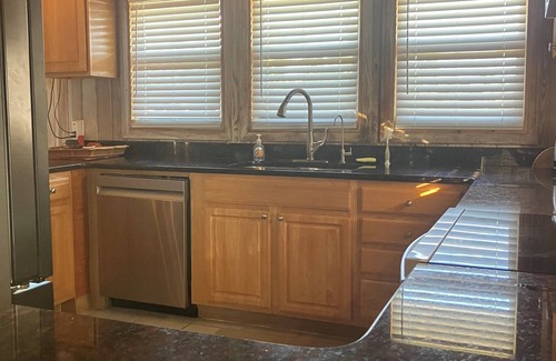 Green Turtle Cay House | Discover Victoria's Island House: Oceanfront Oasis with Pool