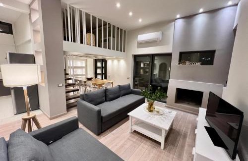 Kalo Chorio Apartment | Elegant Loft Retreat with Jacuzzi, Gym & Perfect 10/10 Rating
