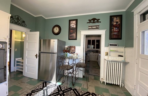 Carlinville House | Experience the Victorian Charm of Carlinville on Rt. 66