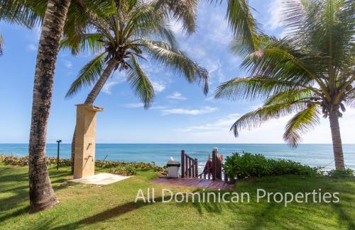 Cabarete Apartment | Beachfront Victorian Retreat with Ocean Views in Cabarete