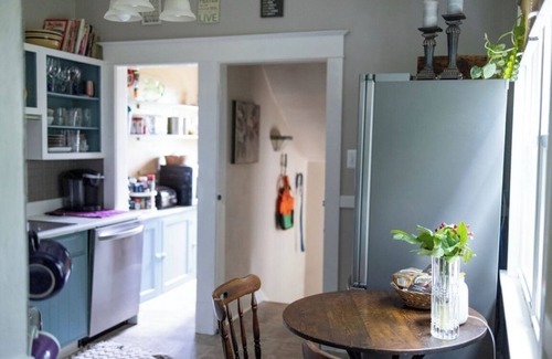 Shorewood House | Victorian Garden: Pet-Friendly Retreat Near the Beach