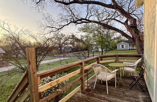 Mason House | Victorian gem in the TX Hill Country! Small-town charm, wineries ,& wildflowers