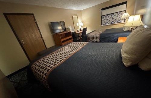 Central City Hotel | Inviting Victorian Inn: Family-Friendly Getaway Awaits