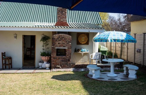 Parys House | Charming Victorian On Vaal Parys: Family-Friendly Retreat