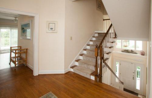 Sandbridge House | Enchanting Victorian Sea-cret: Pet-Friendly Oasis Awaits