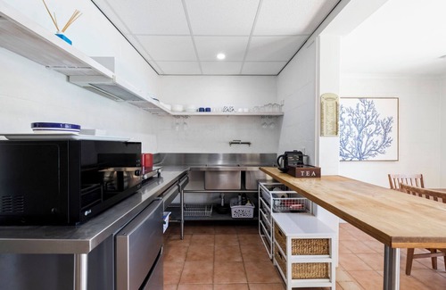 Emerald Beach House | Victoria's Poolside: Shared Pool, Steps to Beach & Cafes