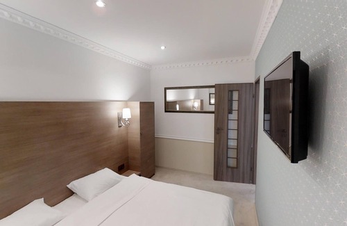 Center Apartment | Victoriei Residence Ground Floor Suite