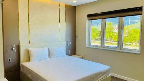 Cam Lam Apartment | Scenic Oceanfront Retreat at Victory's House Ngọc Hoa