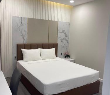 Cam Lam Apartment | Scenic Oceanfront Retreat at Victory's House Ngọc Hoa