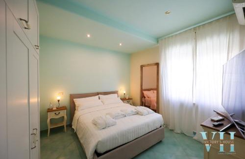 Casamicciola Terme Villa | Victory's Elegant House with Rooftop Jacuzzi and Ocean View