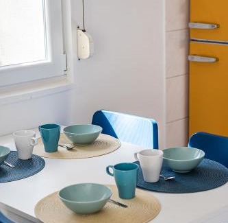 Nagymaros Apartment | Perfect Getaway at Vidám Mókus Vendégház with Ocean Views