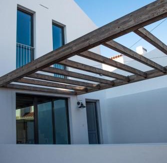 Vila Nova de Milfontes House | Relax at Vida na Vila: Oceanfront Comfort & Guest Rated 9.3