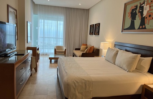 Puerto Vallarta Resort | Discover Fun-Filled Experiences at Vidanta Grand Mayan Resort
