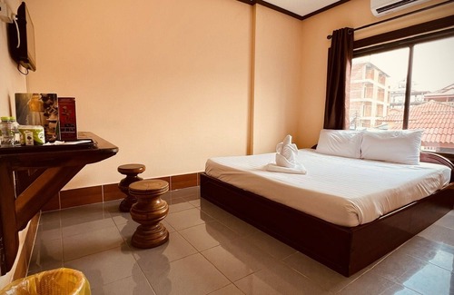 Vang Vieng House | Cozy ViengSavanh GuestHouse with Breakfast and Family Care