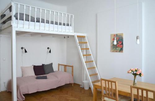 Himmelpfortgrund Apartment | Family-Friendly Stays at Vienna 1090 with Breakfast Included