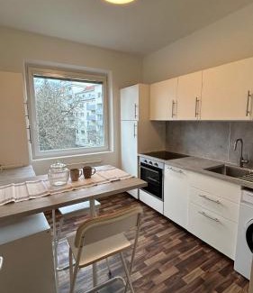 Oberdobling Apartment | Cozy Vienna Apartment: Family-Friendly Stay Awaits You