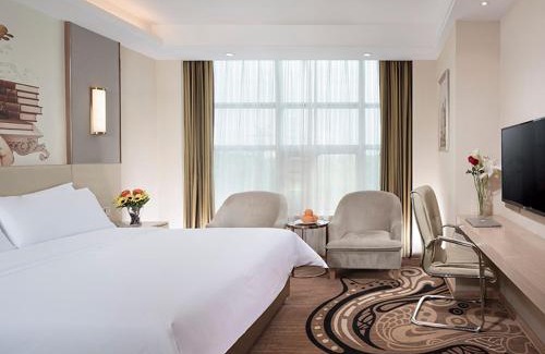 Wuhan Hotel | Top-Rated Vienna Hotel Near WuHan High-Speed Railway
