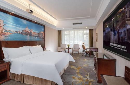 Nanhai Hotel | Family-Friendly Stay at Vienna Hotel Foshan Huangqi