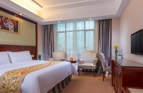 Huadu Hotel | Budget-Friendly Stay at Vienna Hotel Guangzhou Airport
