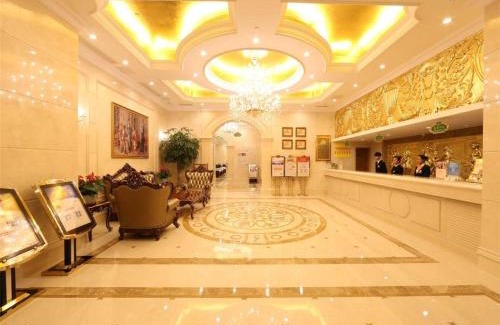 Shiqiao Hotel | Discover Vienna Hotel in Guangzhou's Panyu Shiqiao Center