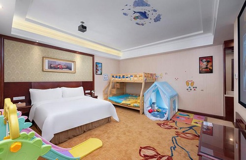 Panyu Hotel | Convenient Stay at Vienna Hotel Guangzhou Panyu NanCun