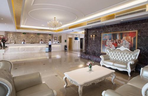 Tianhe Hotel | Convenient Stay at Vienna Hotel Near Shaheding Metro