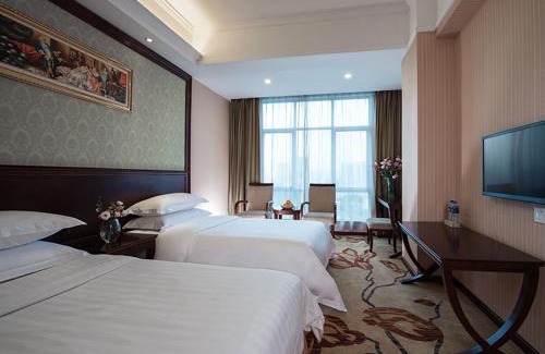 Tianhe Hotel | Convenient Stay at Vienna Hotel Near Shaheding Metro