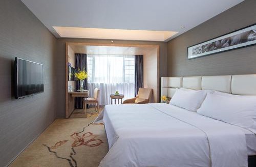 Panyu Hotel | Accessible Comfort at Vienna Hotel - Guangzhou South Railway