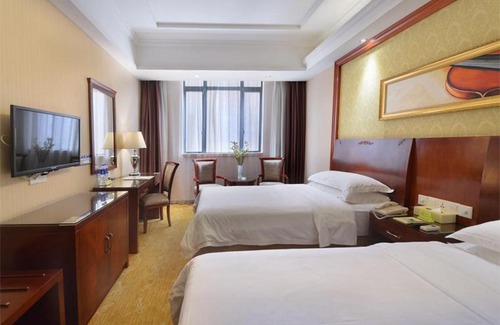 Baiyun Hotel | Budget-Friendly Stay at Vienna Hotel Guangzhou Tonghe