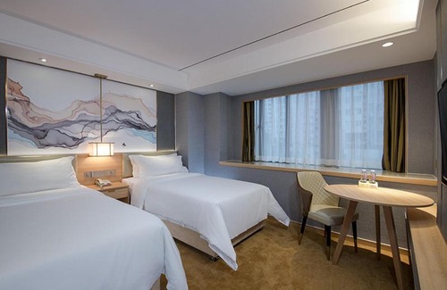 Central Business District Hotel | Convenient Stay at Vienna Hotel Shenzhen Exhibition Center