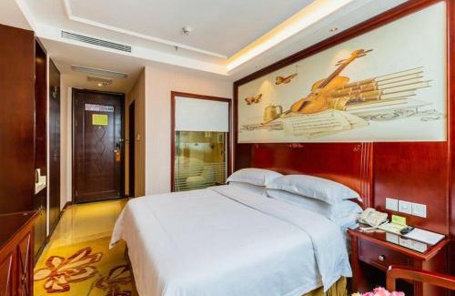 Longhua District Hotel | Family-Friendly Stay at Vienna Hotel Shenzhen Guanlan
