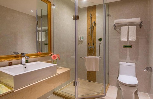 Nanshan Hotel | Family-Friendly Stay at Vienna Hotel Shenzhen Nanshan