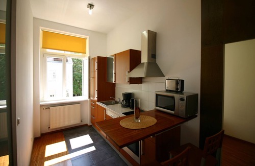 Weißgerber Apartment | Experience Vienna Downtown: 10/10 with Pool & Breakfast
