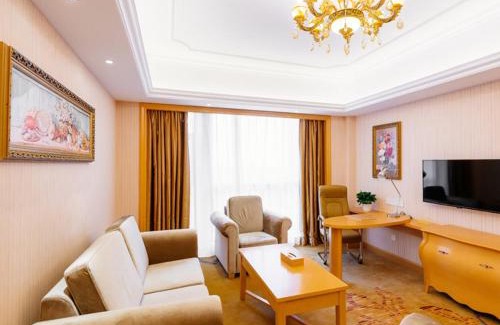 Pudong Hotel | Family-Friendly Stay at Vienna International Hotel Shanghai