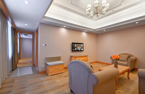 Baiyun Hotel | Convenient Stay at Vienna International Hotel Guangzhou